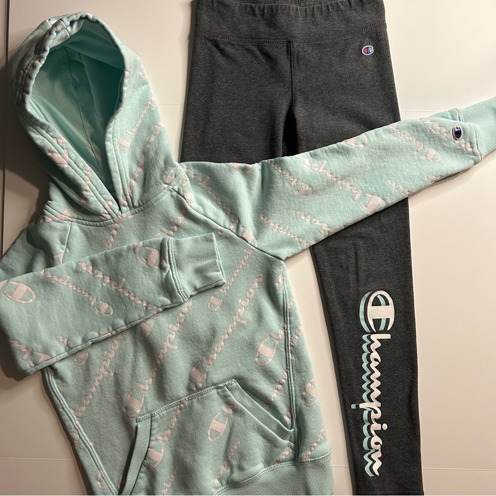 Champion Logo Script Graphic Hoodie & Leggings Set Girl’s Size Small
